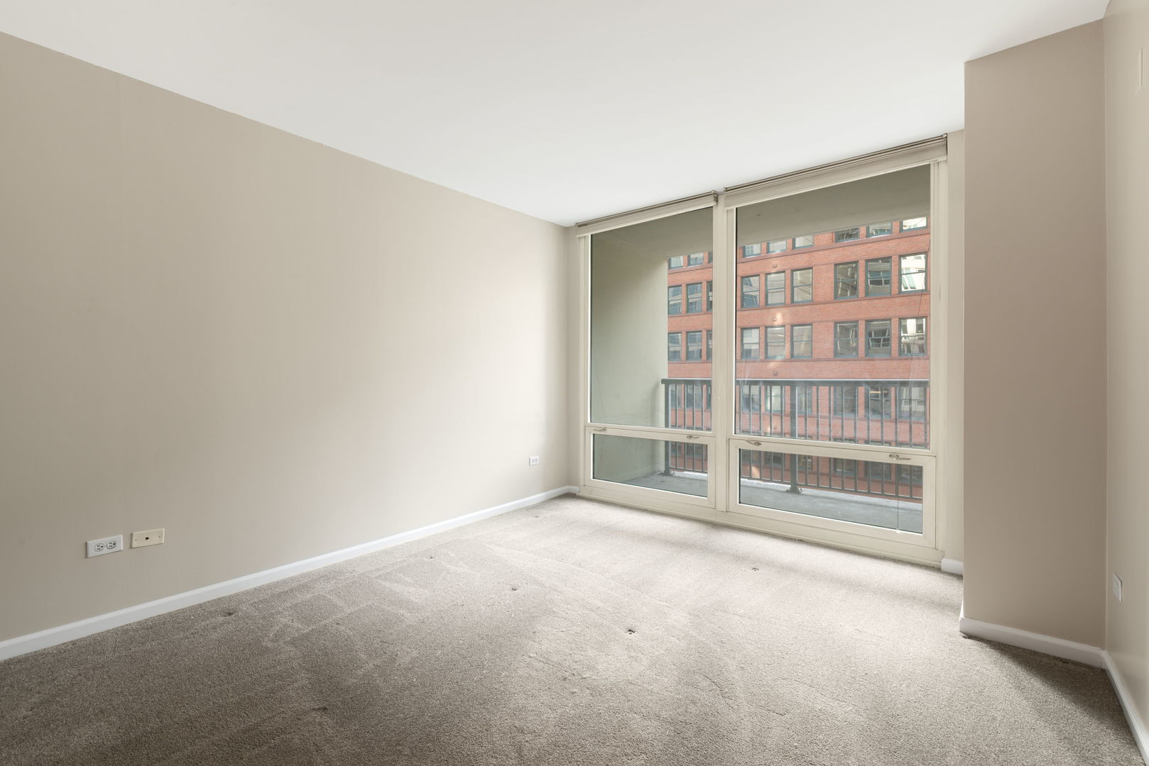 345 N LaSalle Street Unit: 407