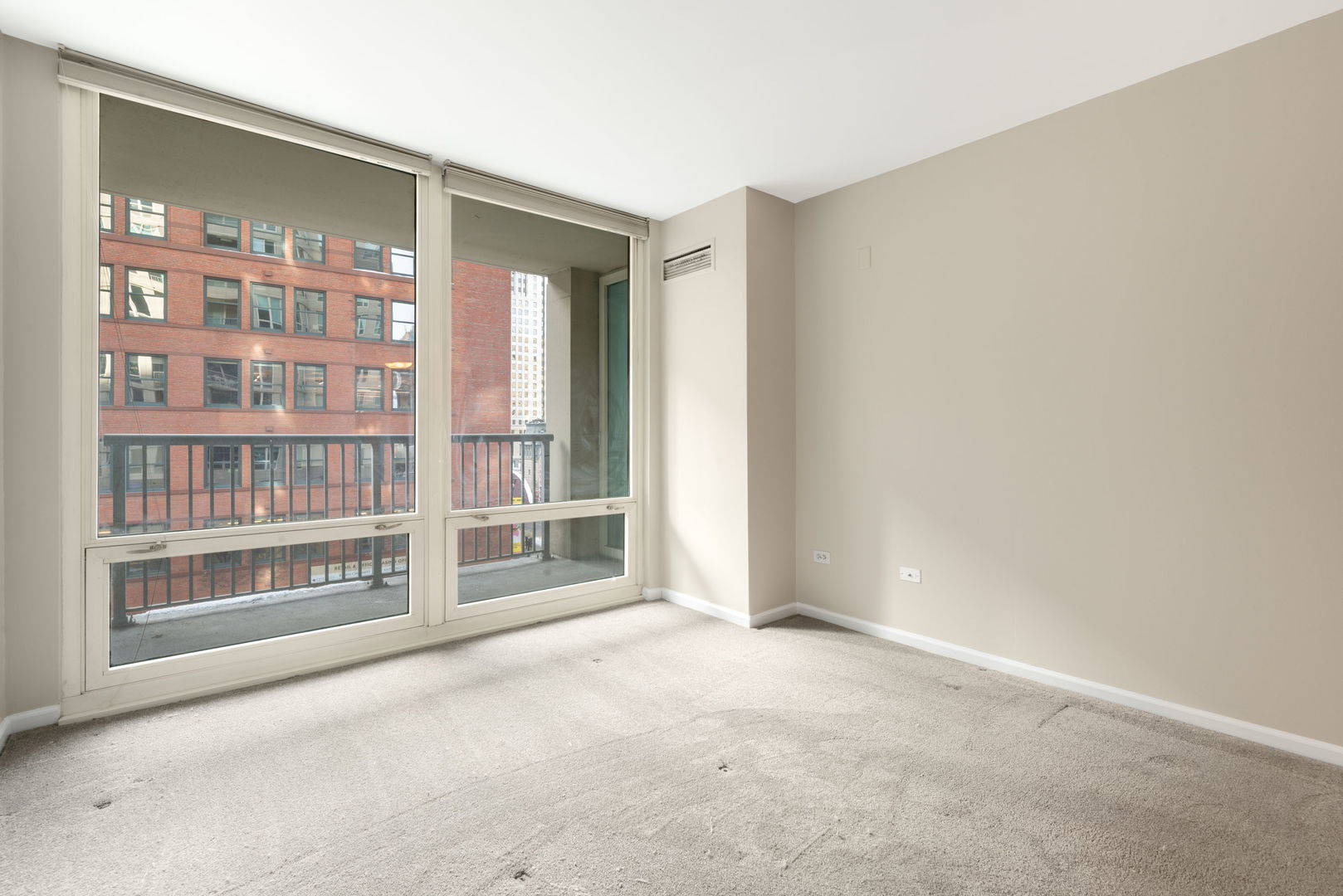 345 N LaSalle Street Unit: 407
