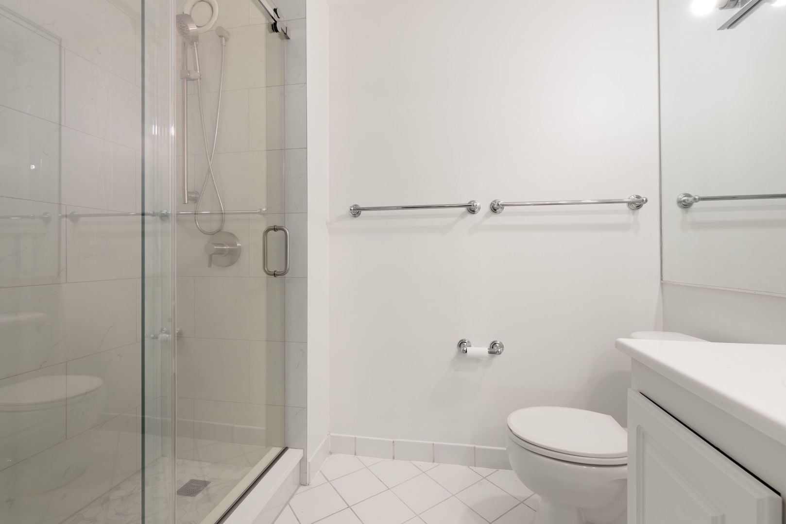 345 N LaSalle Street Unit: 407