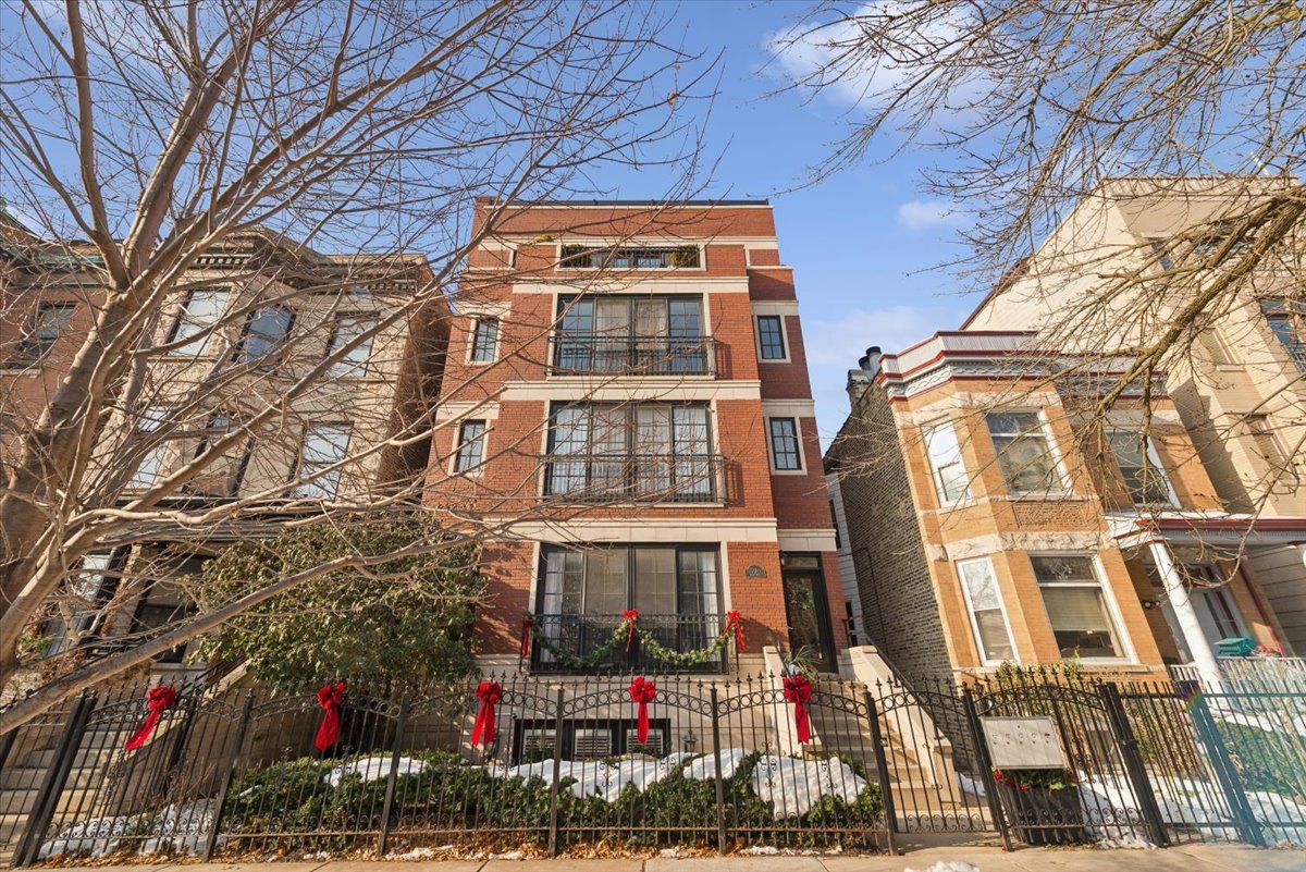 3746 N Fremont Street Unit: 1