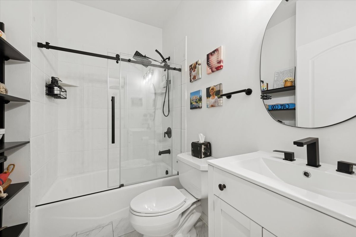 3746 N Fremont Street Unit: 1