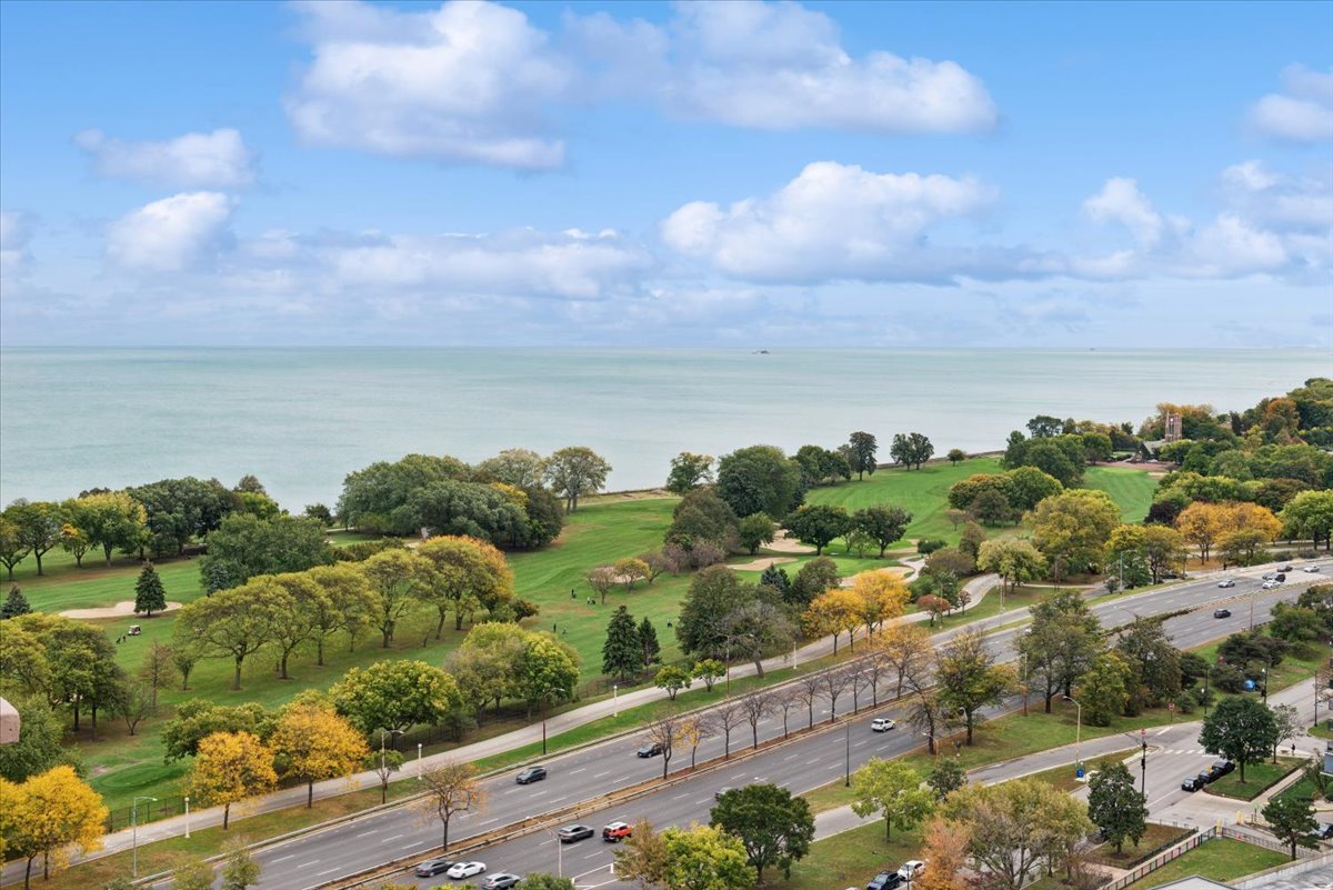 4170 N Marine Drive Unit: 23L
