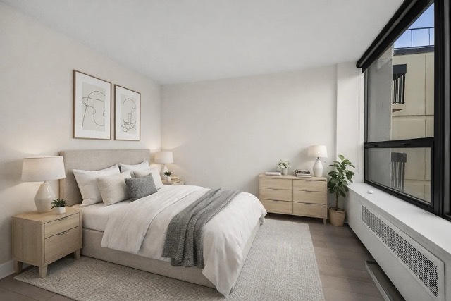 1360 N Sandburg Terrace Unit: 2809C