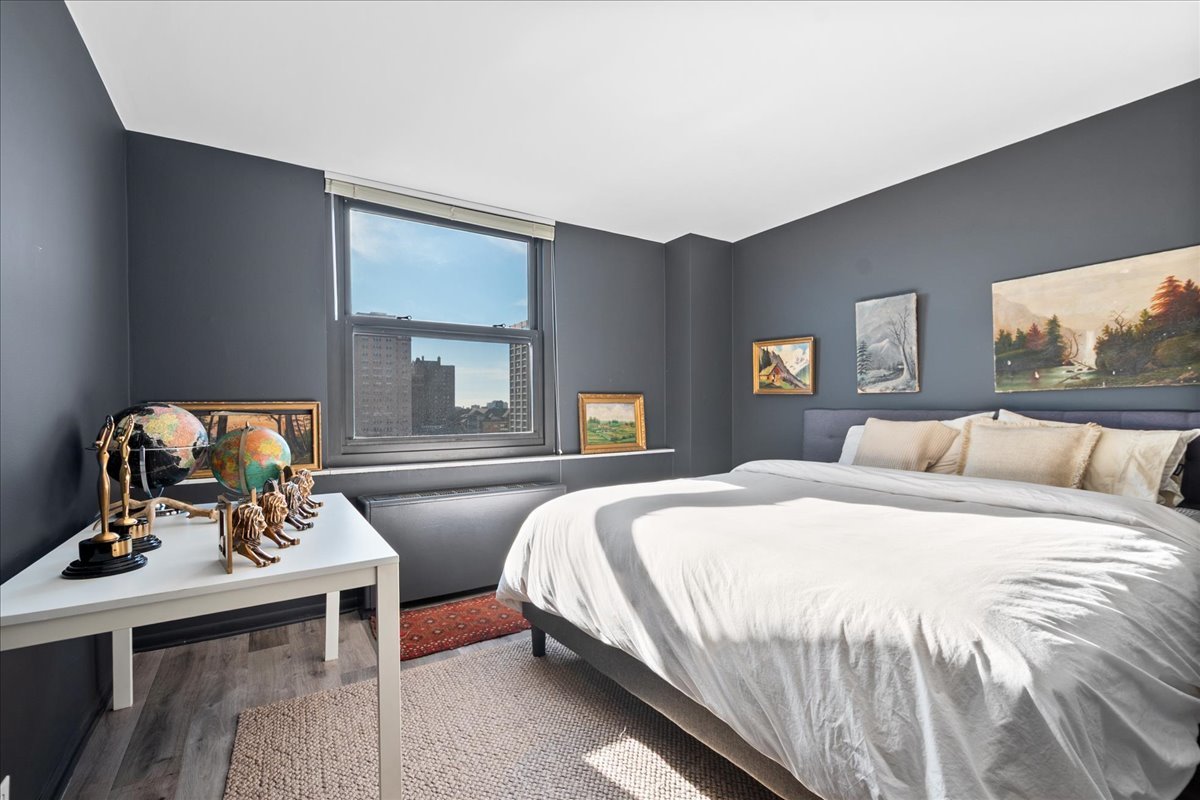 5701 N Sheridan Road Unit: 9U