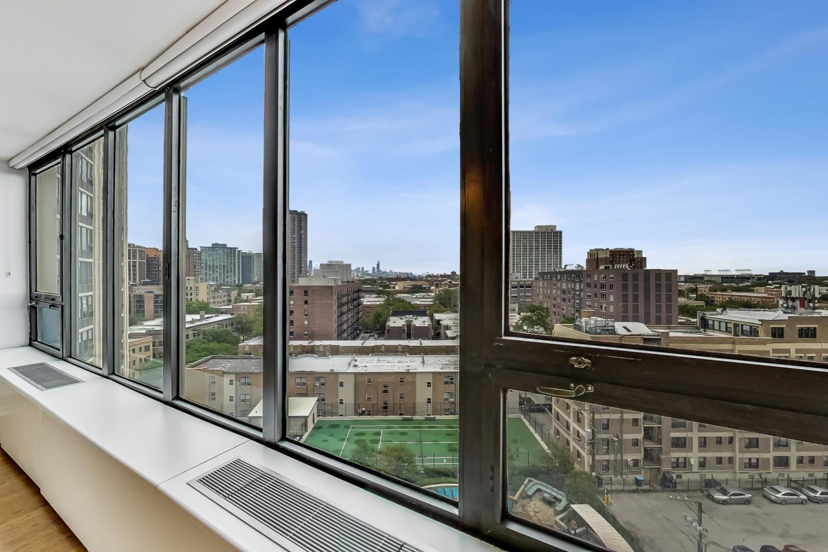 3930 N PINE GROVE Avenue Unit: 1106