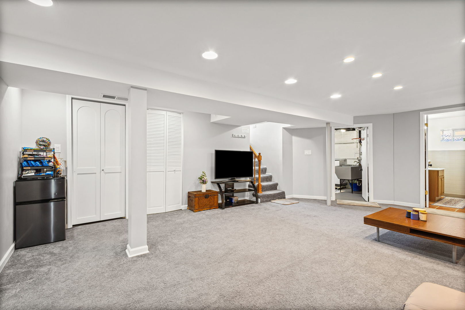 7424 Crawford Avenue