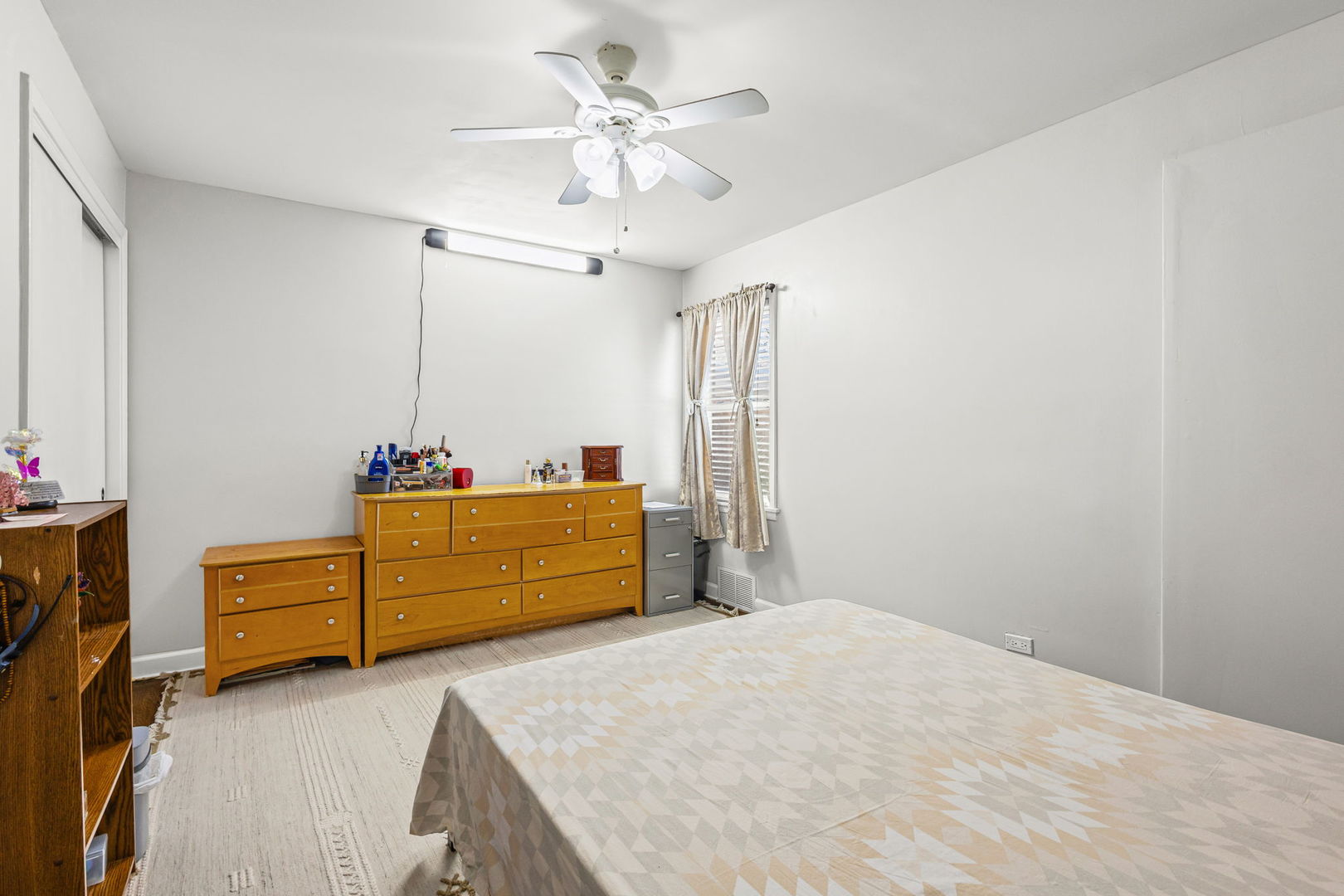 7424 Crawford Avenue