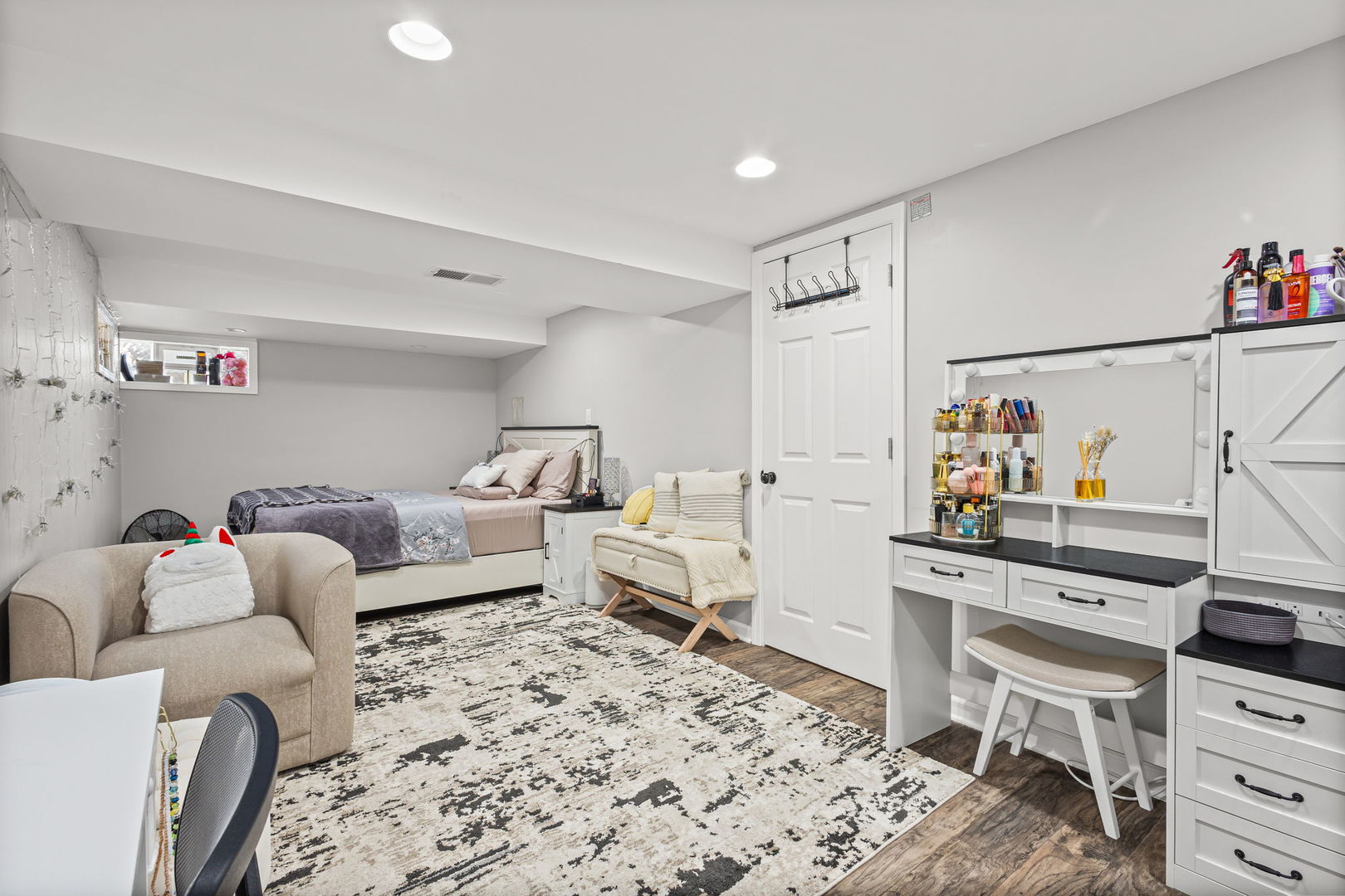 7424 Crawford Avenue