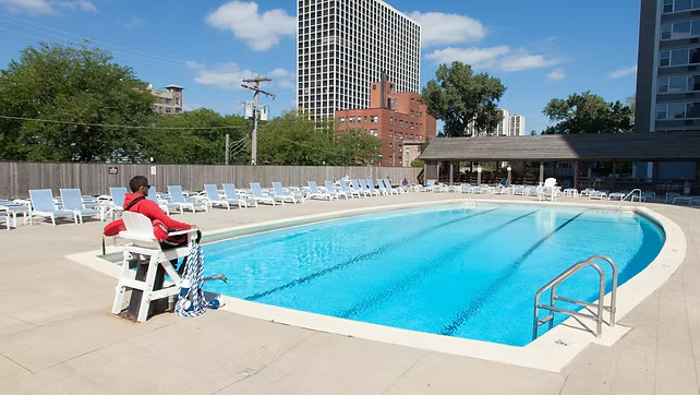 4250 N MARINE Drive Unit: 922