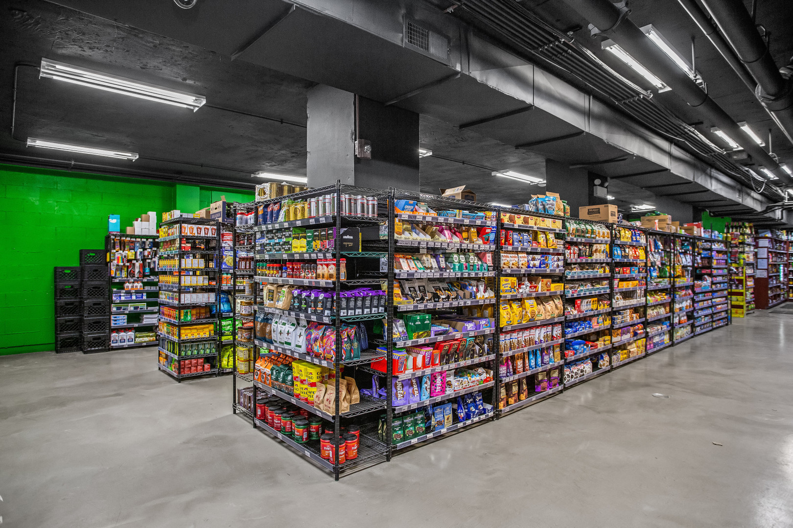 4250 N MARINE Drive Unit: 922