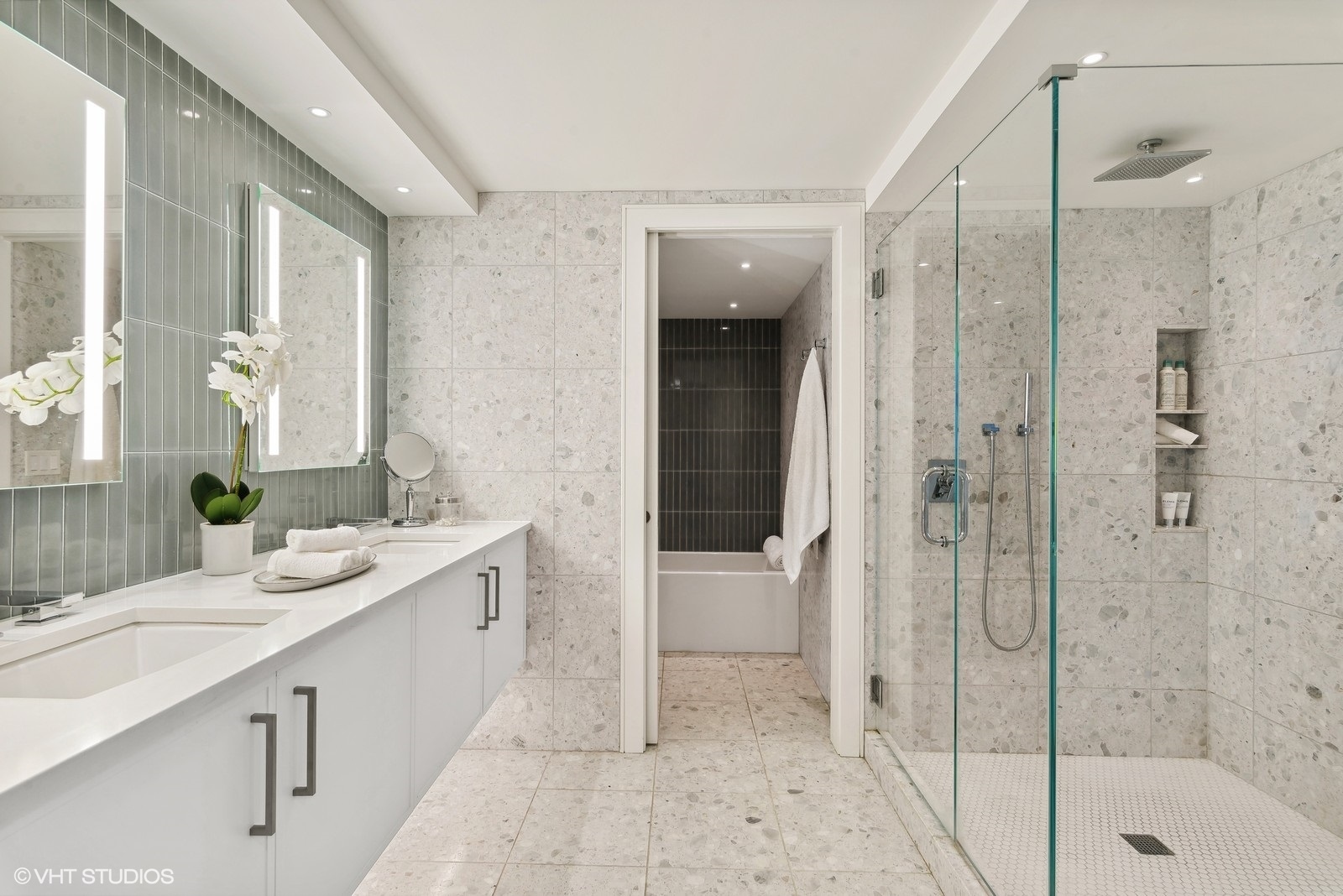 4170 N Marine Drive Unit: 23L