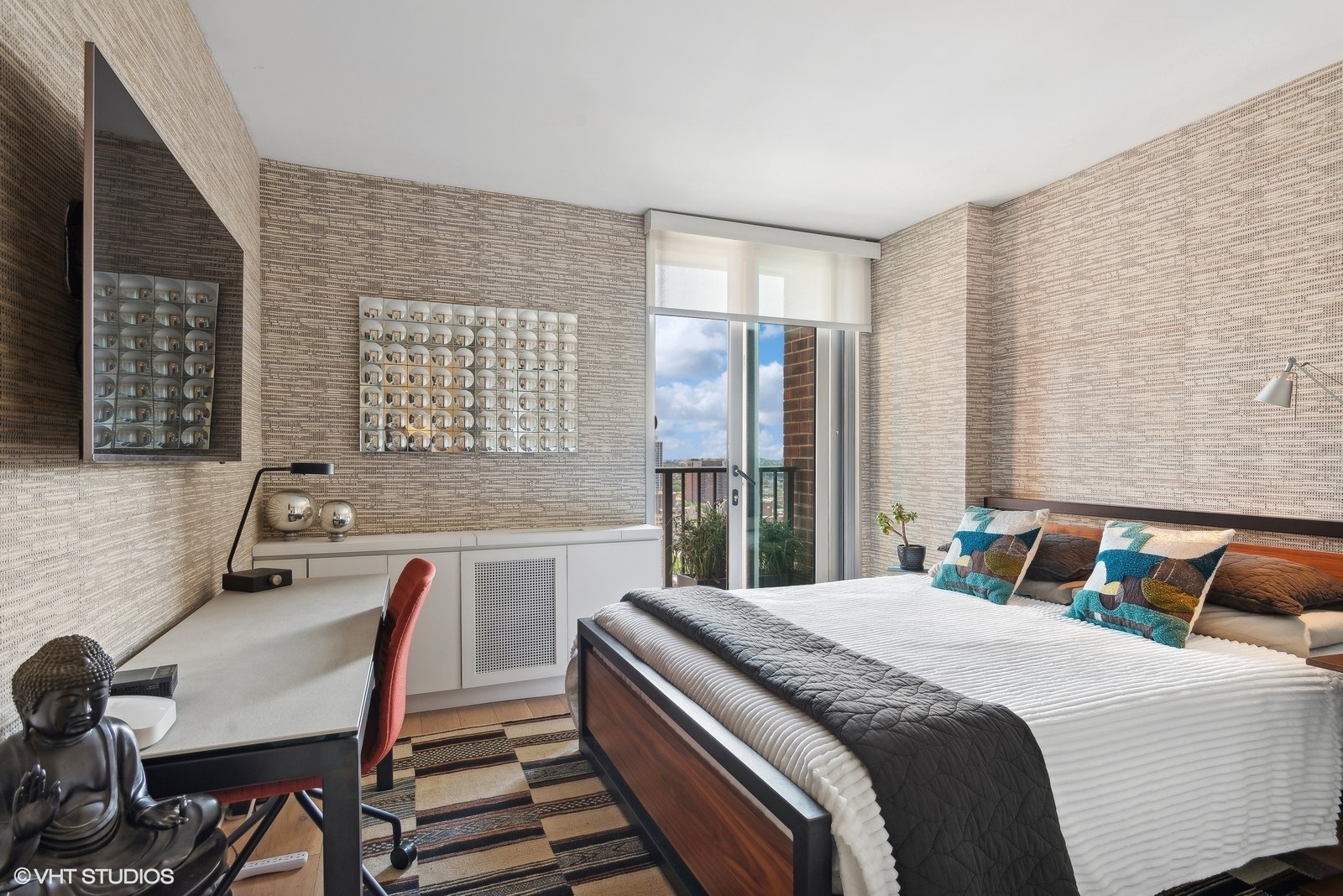 4170 N Marine Drive Unit: 23L