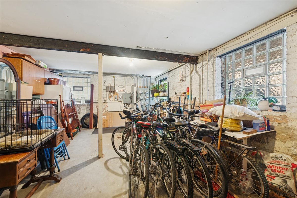 4635 N Magnolia Avenue Unit: 3