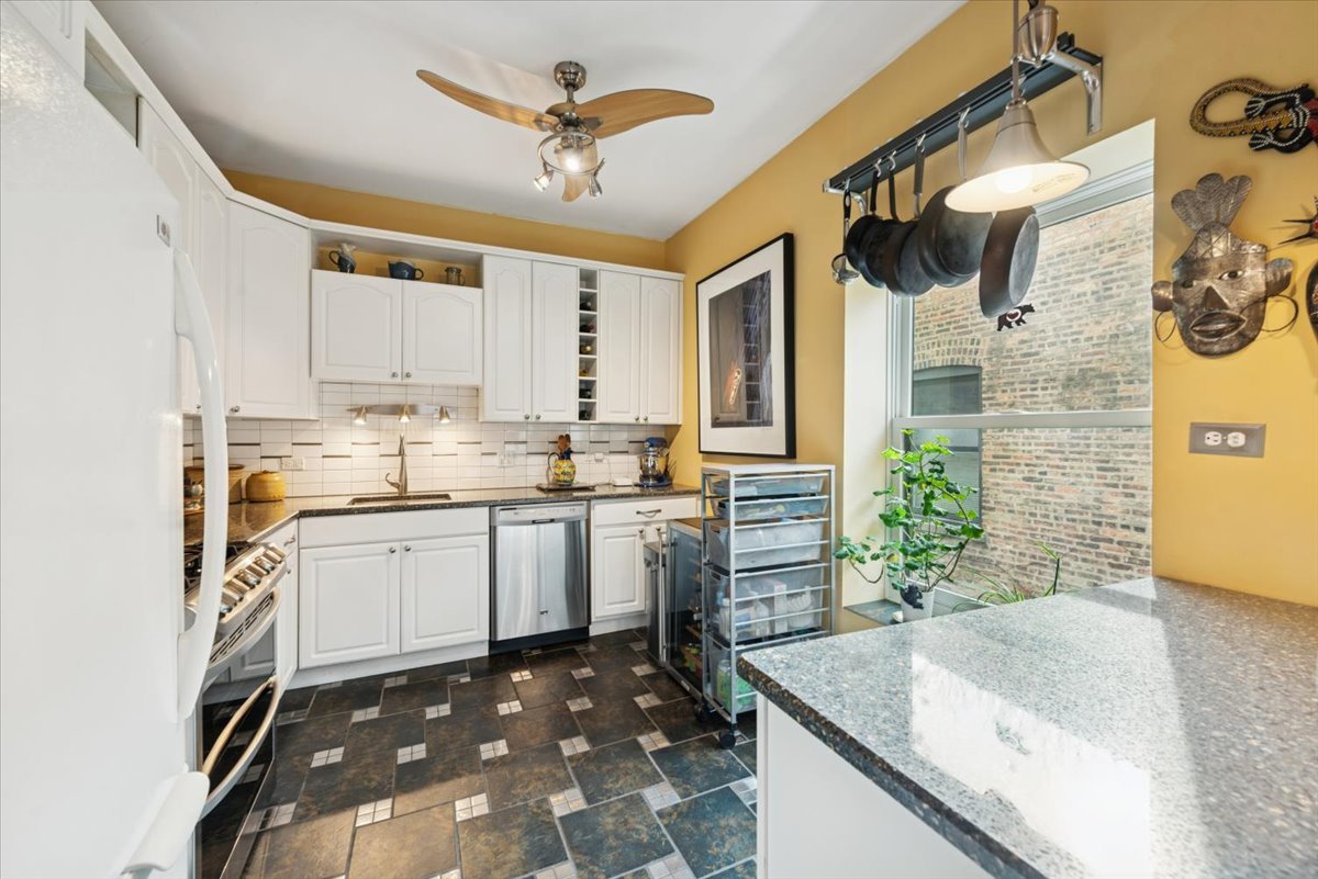 4635 N Magnolia Avenue Unit: 3