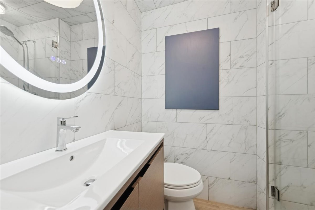 4250 N Marine Drive Unit: 835