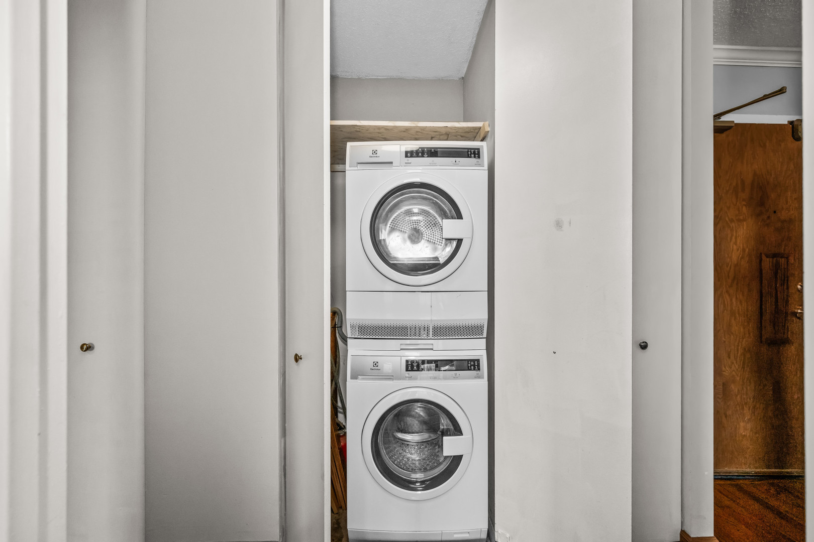 4170 N Marine Drive Unit: 18H