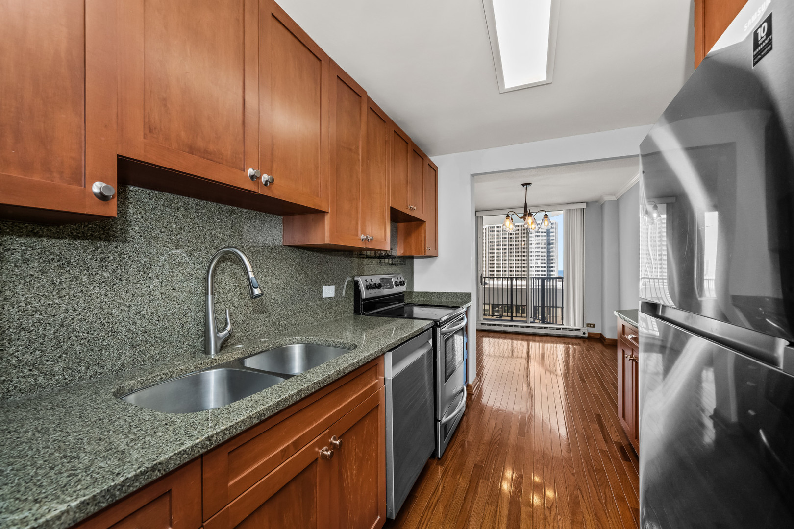 4170 N Marine Drive Unit: 18H