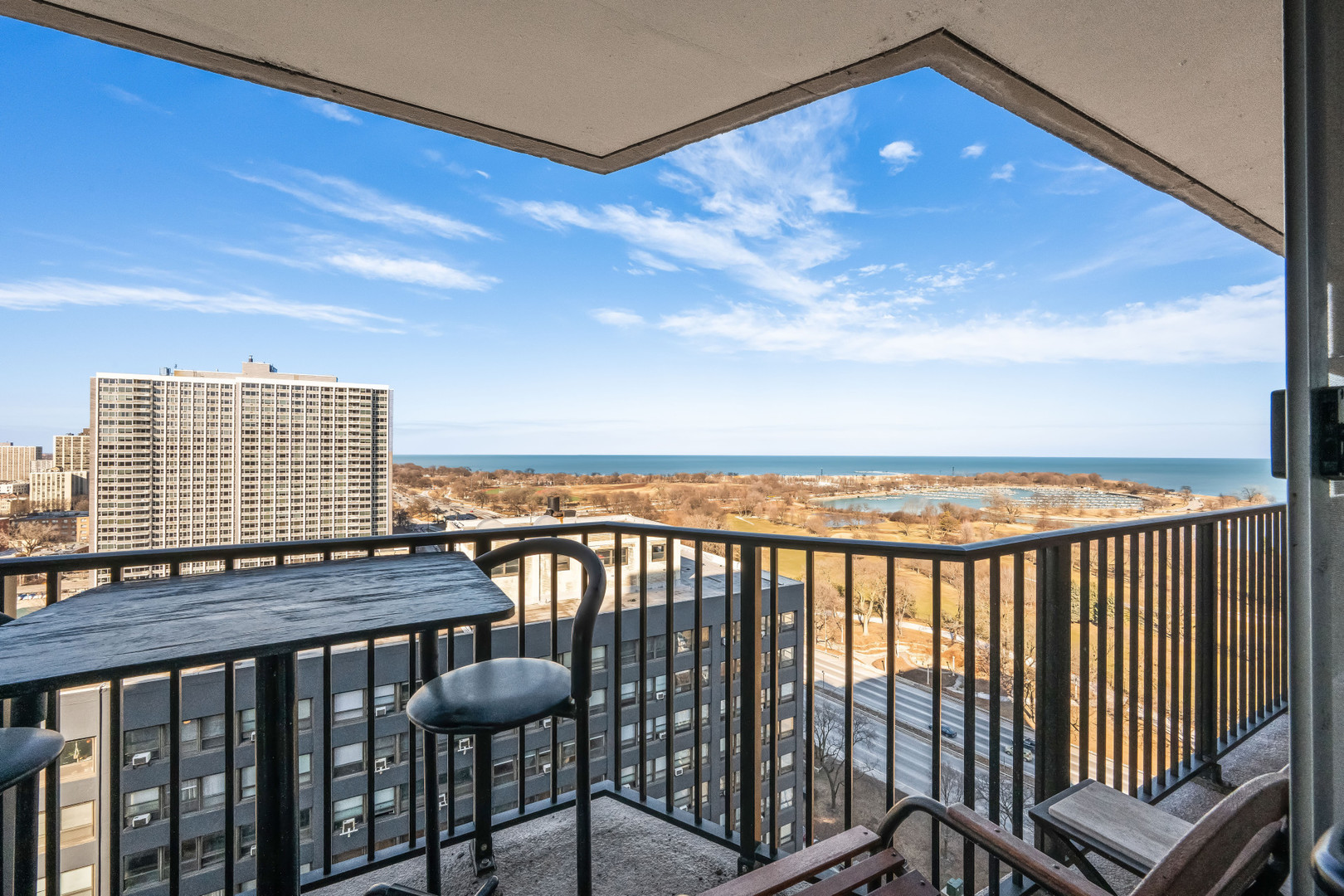4170 N Marine Drive Unit: 21F