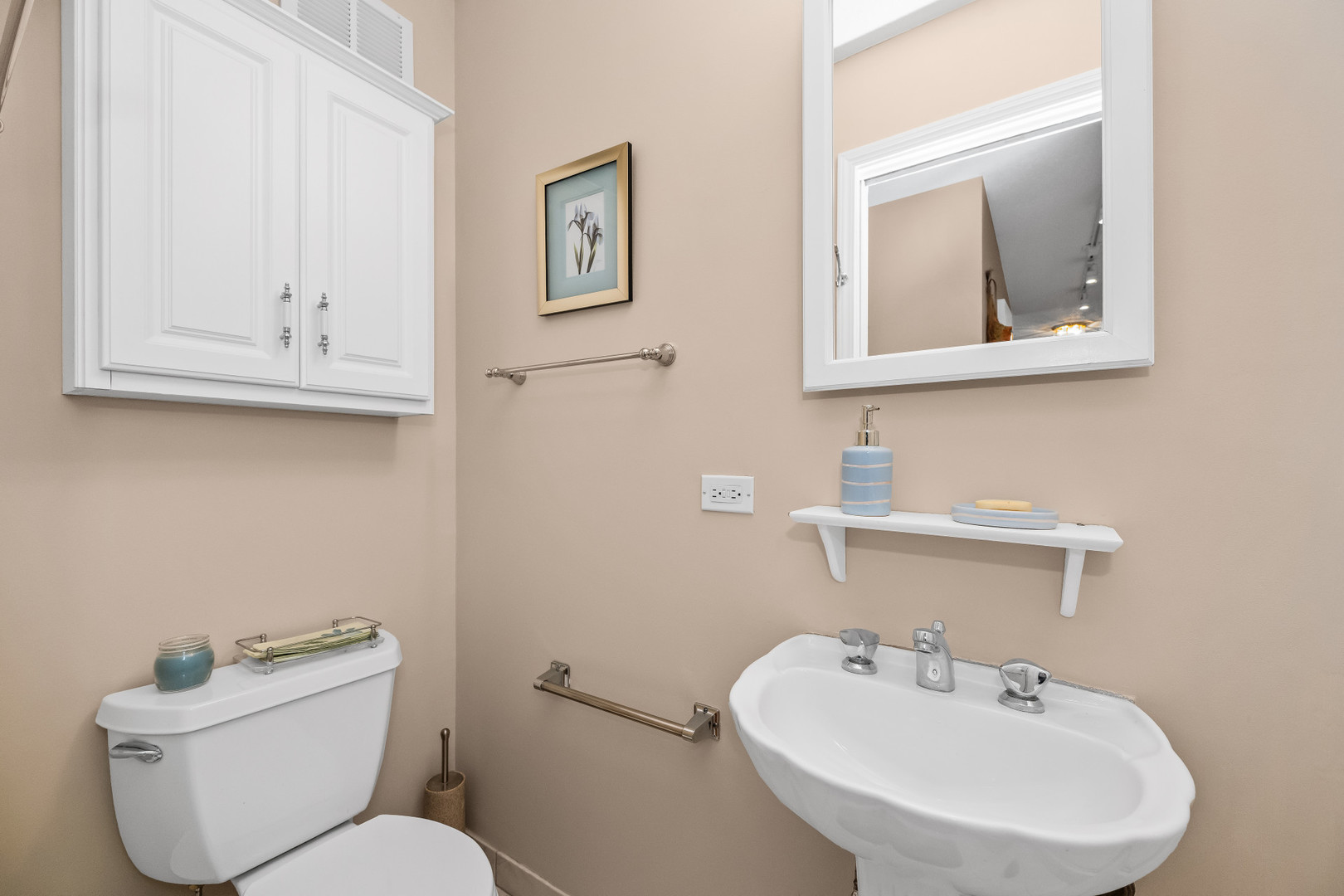 4170 N Marine Drive Unit: 21F