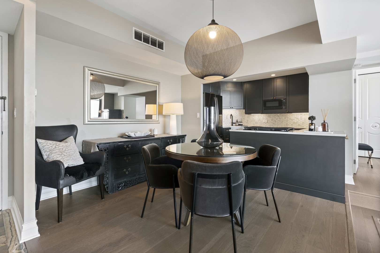 3200 N Lake Shore Drive Unit: 702