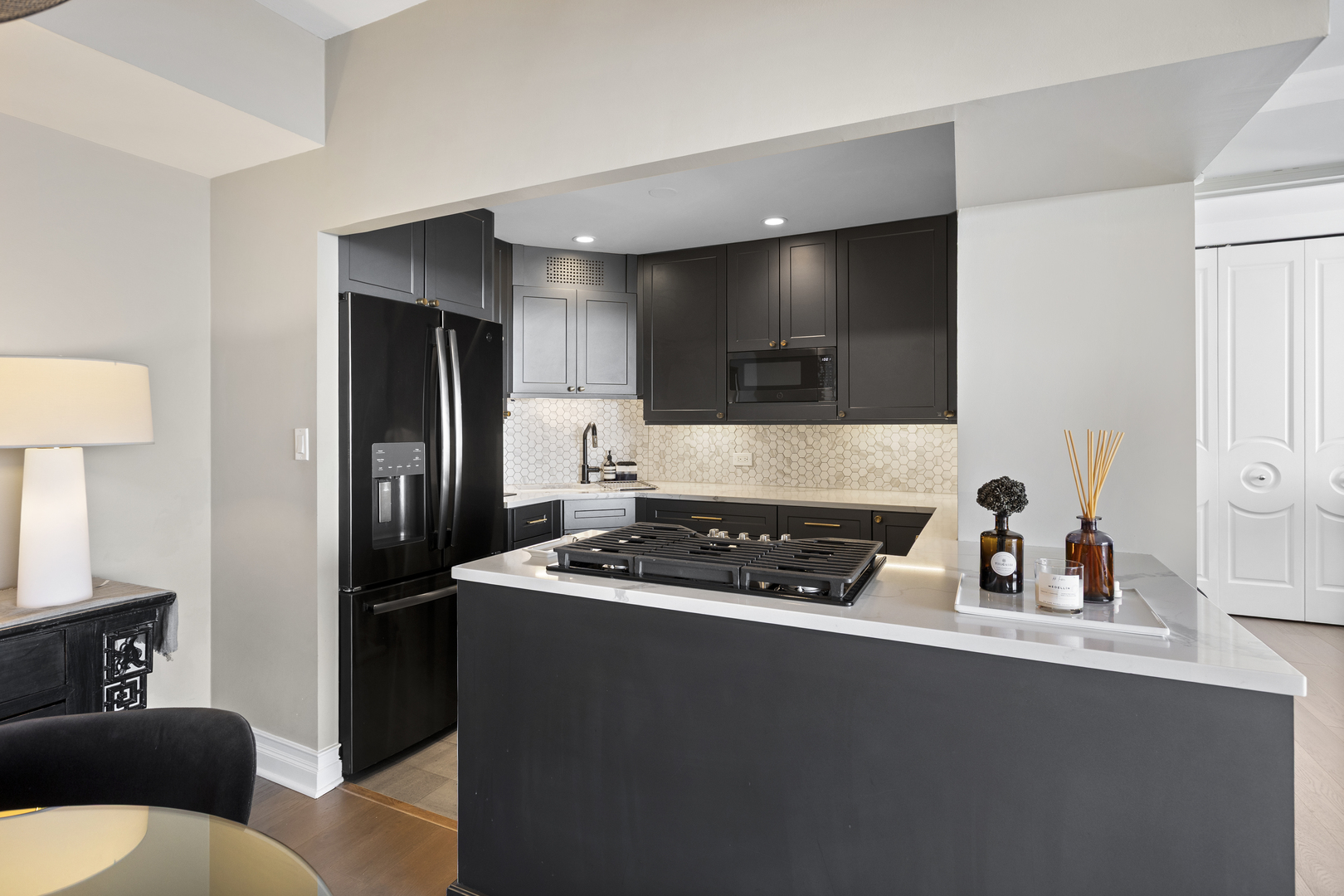 3200 N Lake Shore Drive Unit: 702