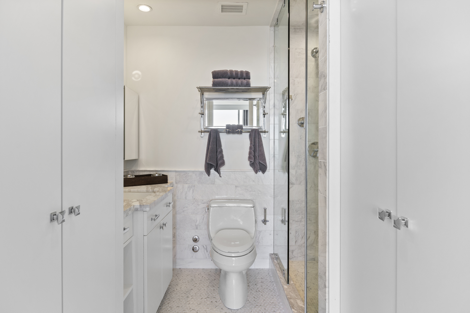 3200 N Lake Shore Drive Unit: 702