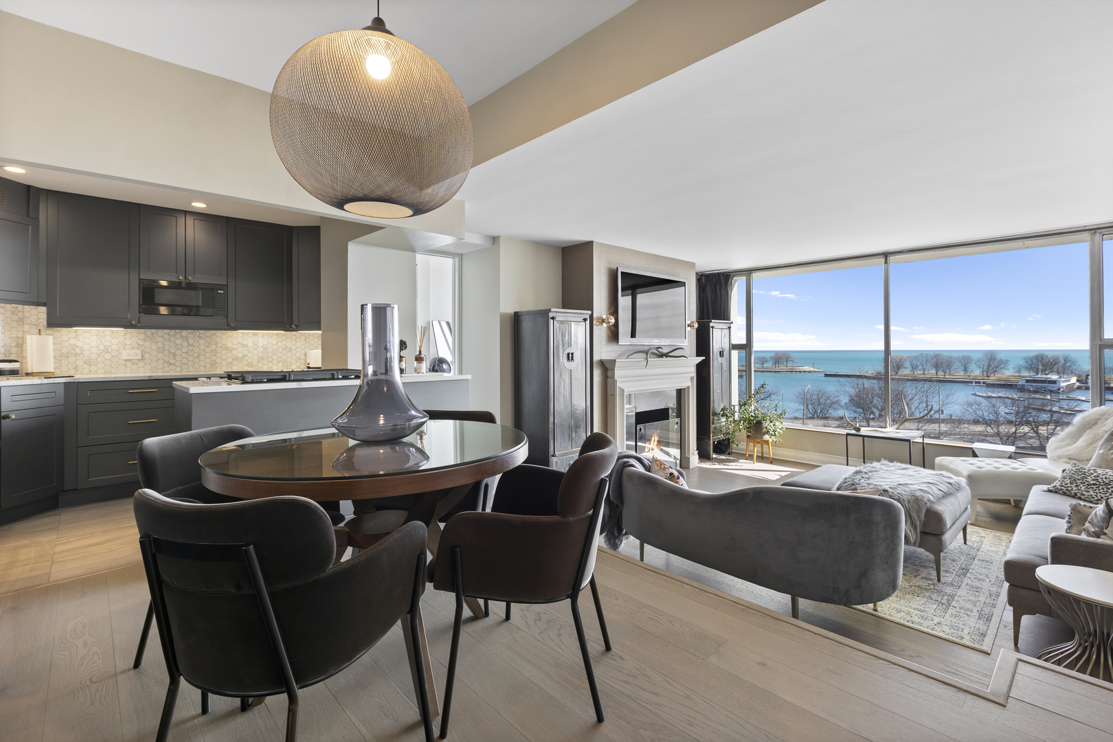 3200 N Lake Shore Drive Unit: 702