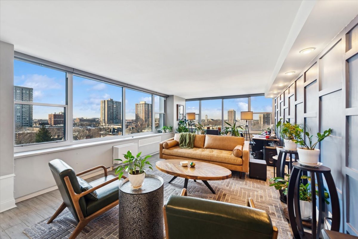 4250 N Marine Drive Unit: 835