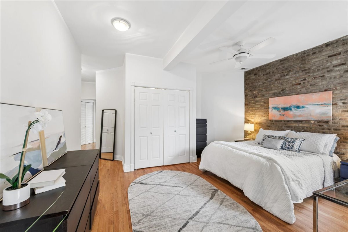 4718 N KENMORE Avenue Unit: 1S