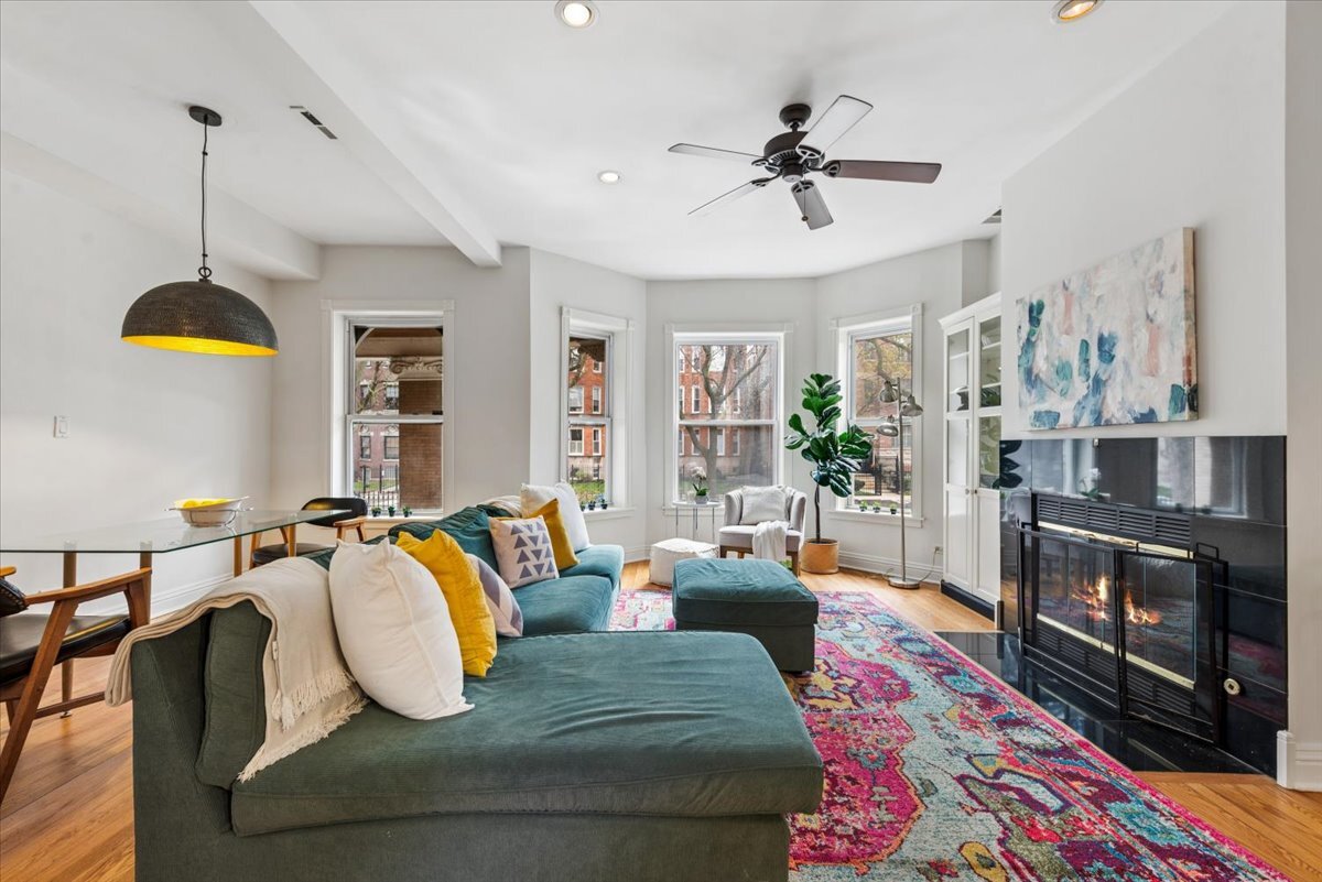 4718 N KENMORE Avenue Unit: 1S