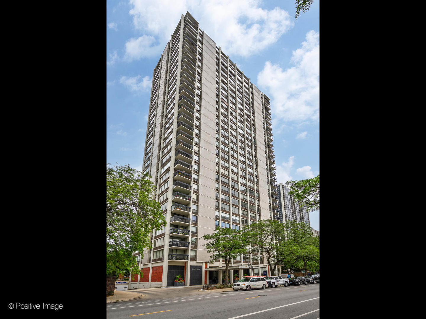 1455 N Sandburg Terrace Unit: 2905