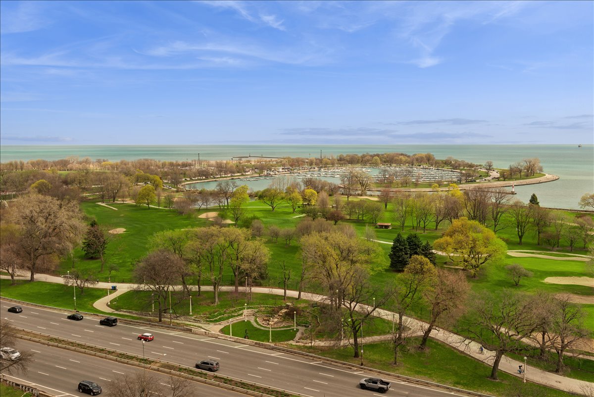 4170 N Marine Drive Unit: 18D