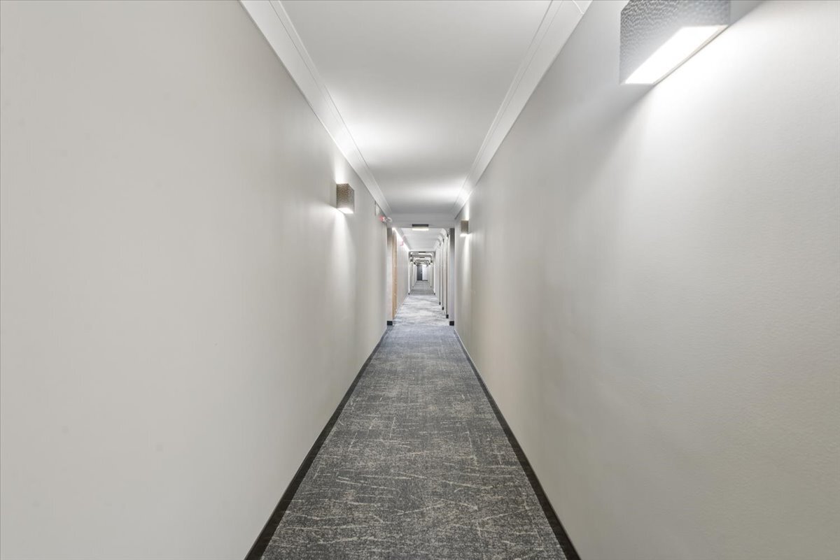 4170 N Marine Drive Unit: 18D