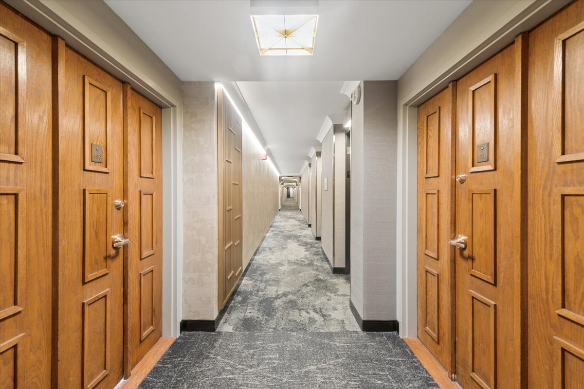 4170 N Marine Drive Unit: 18D