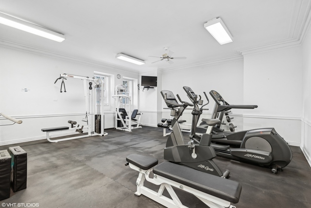 421 W MELROSE Street Unit: 6C