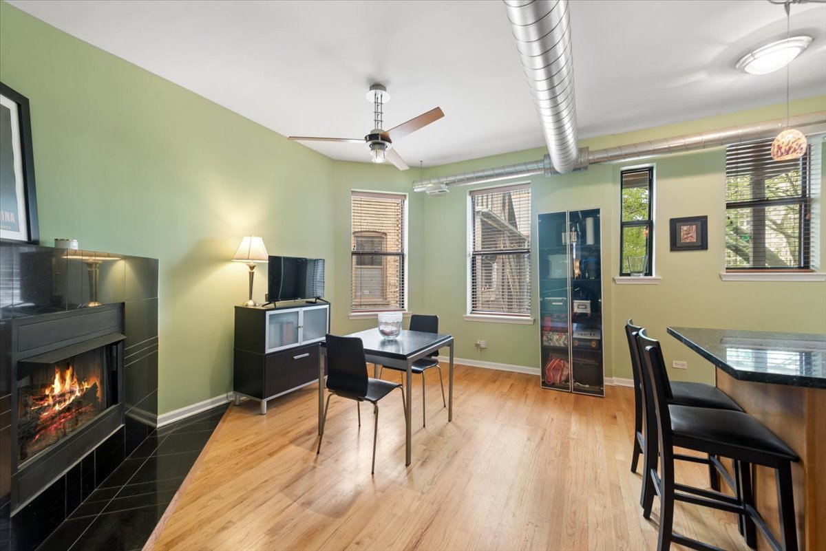5353 N KENMORE Avenue Unit: 3A