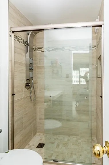3550 N Lake Shore Drive Unit: 301
