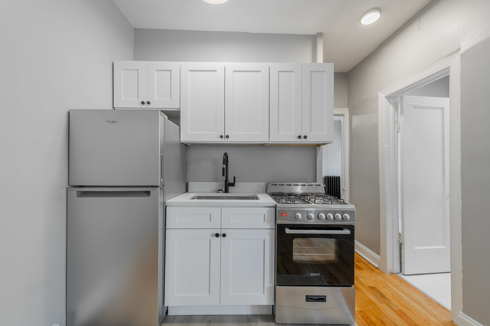 1414 W Pratt Boulevard Unit: 218