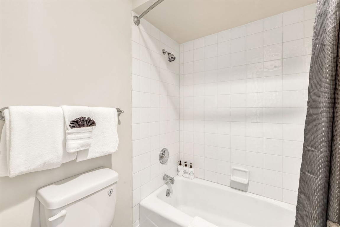 2800 Eagleridge DRIVE C2