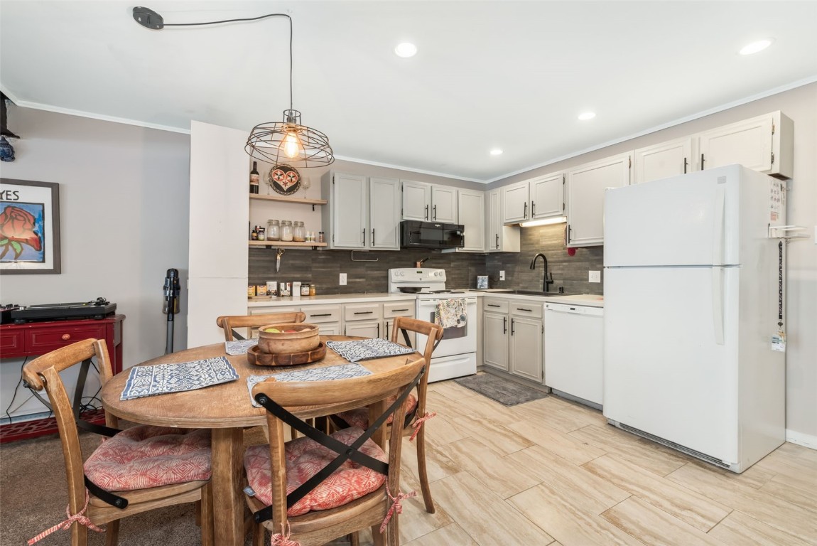 465 Tamarack DRIVE B107