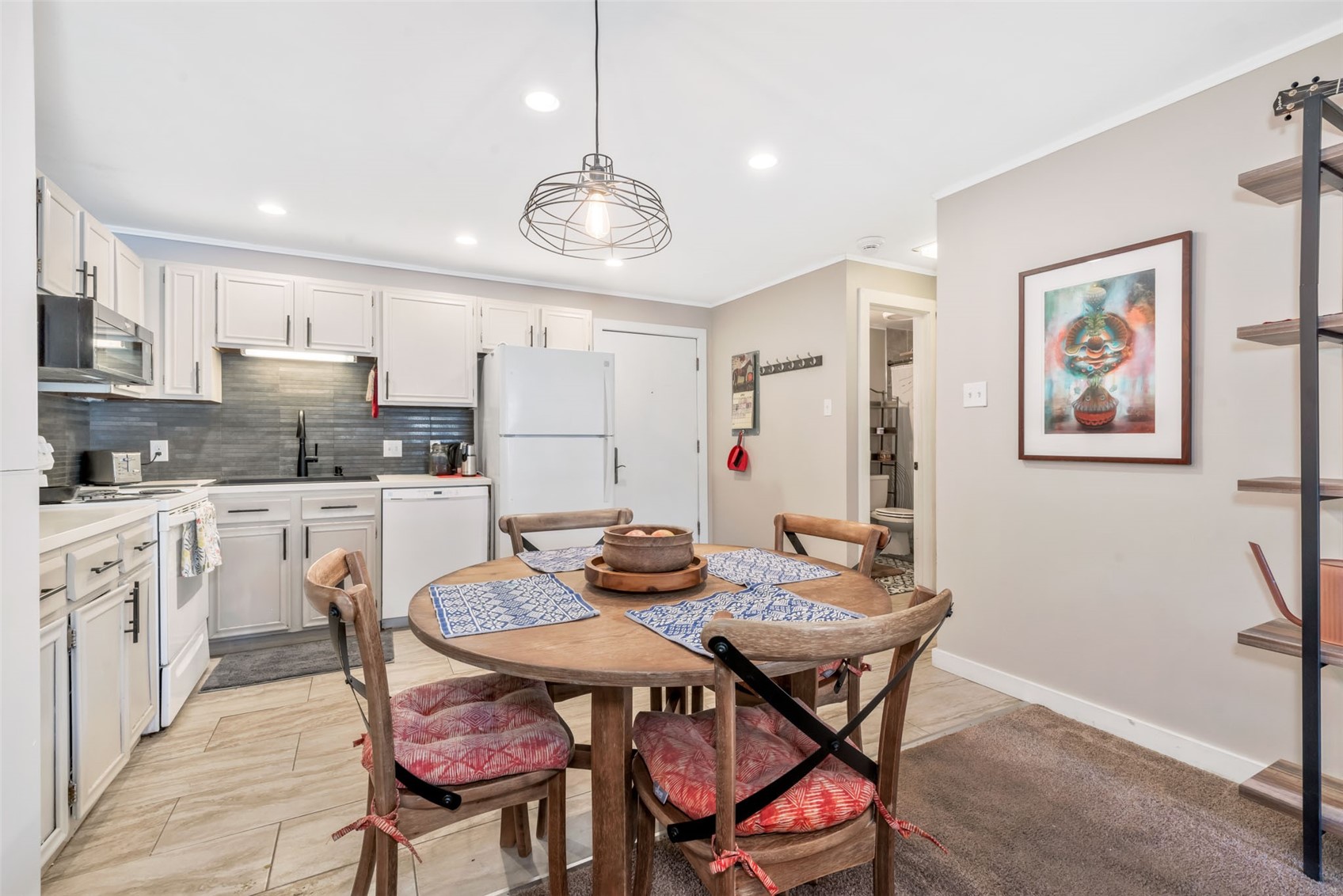 465 Tamarack DRIVE B107