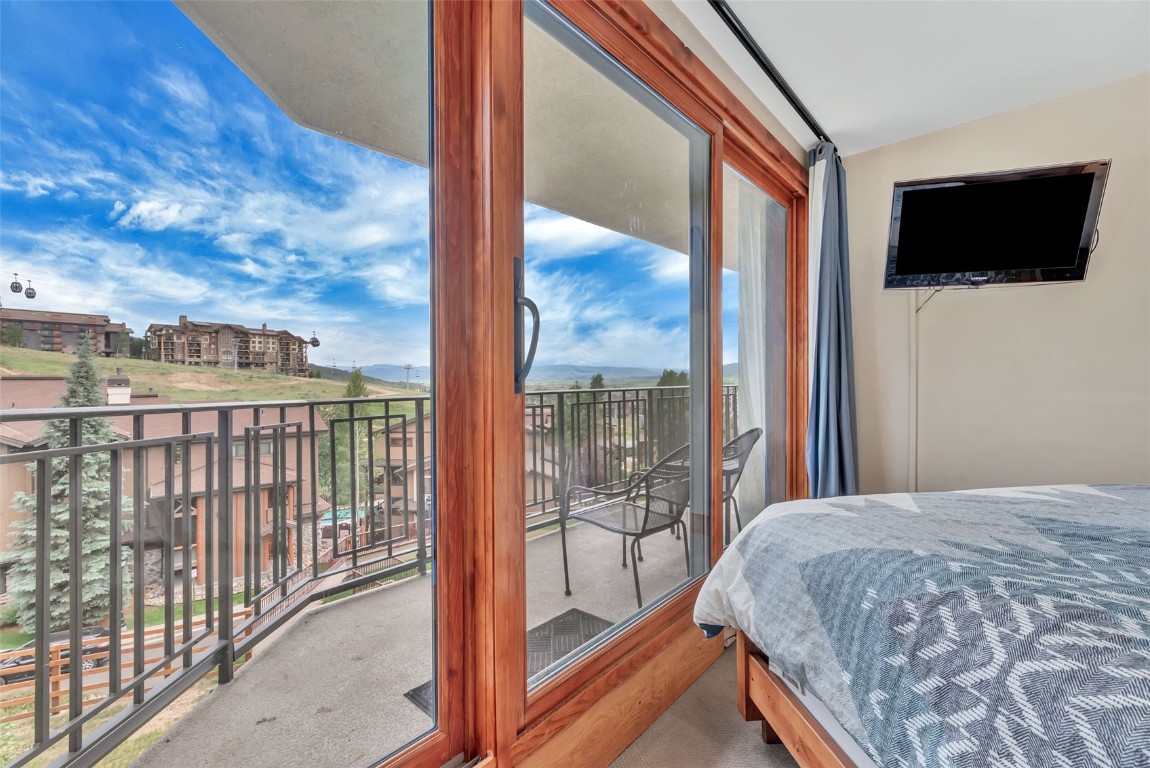 1995 Storm Meadows DRIVE 307