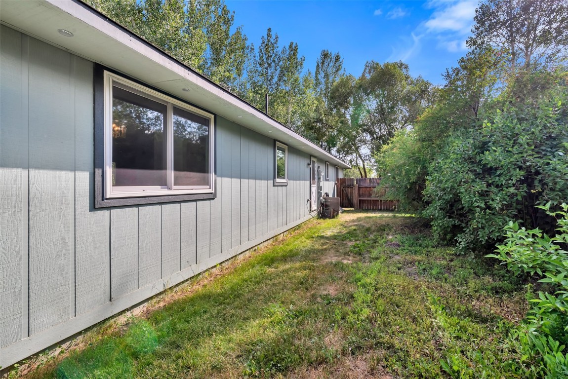 40570 Steamboat Drive