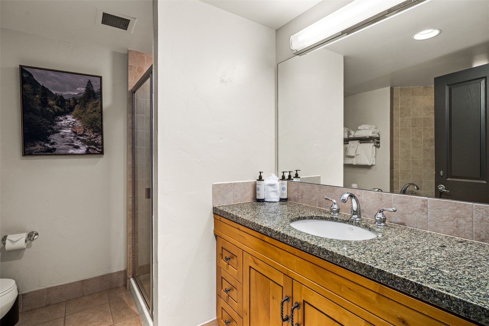 2300 Mount Werner CIRCLE 617/618