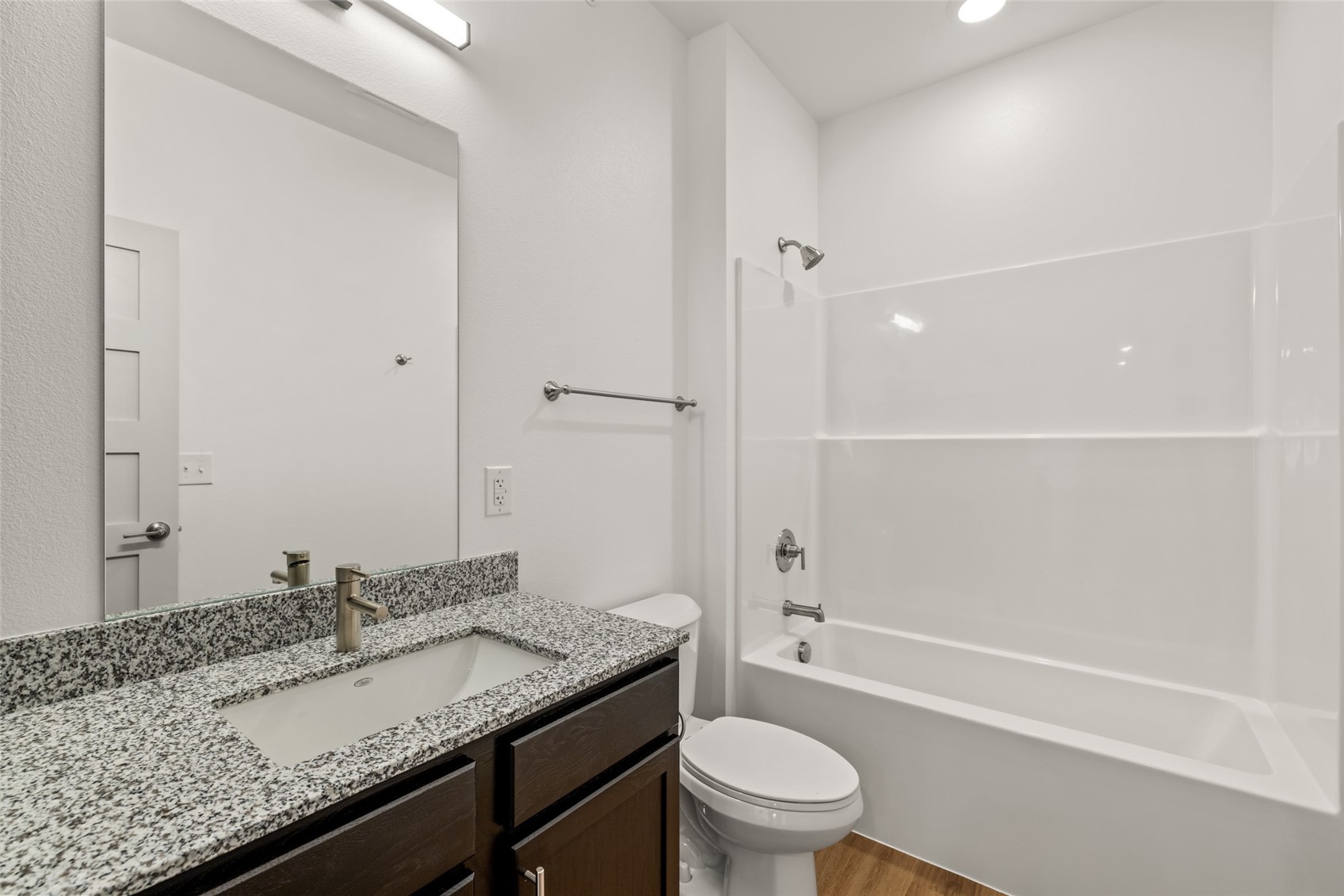 1648 Mid Valley Drive 2510