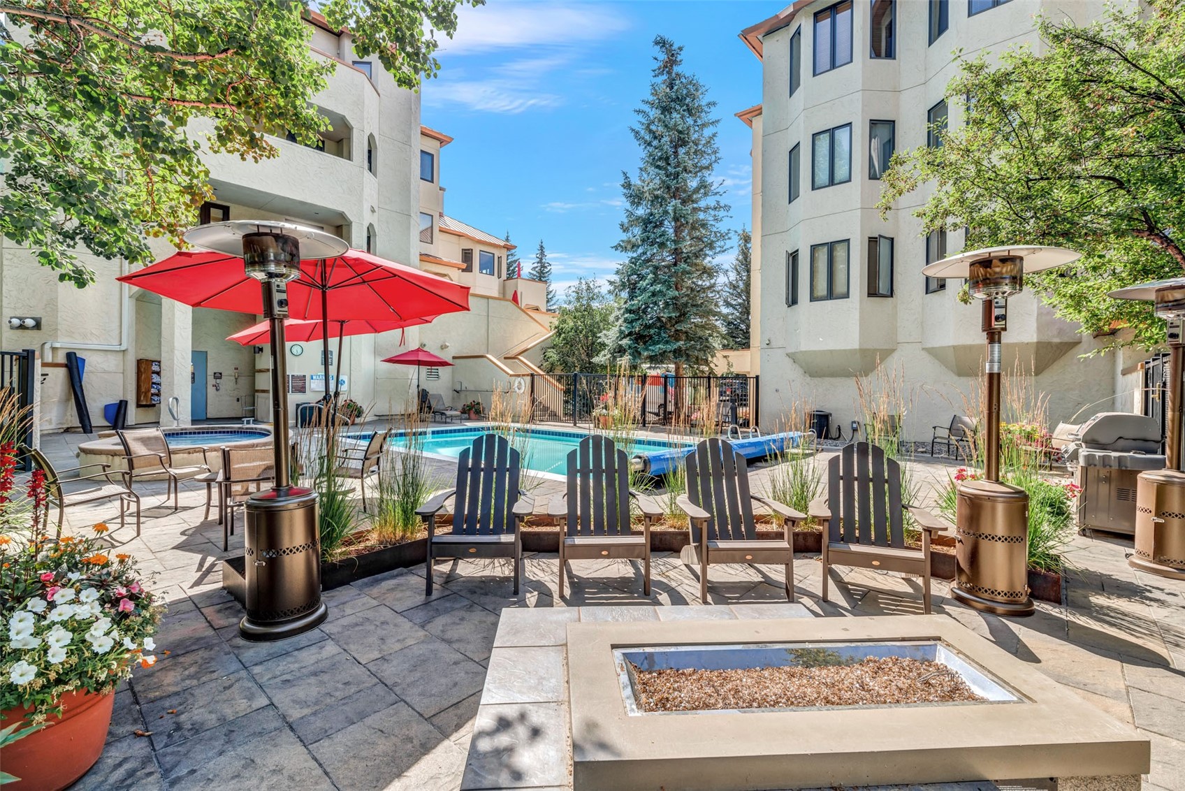 2800 Eagleridge DRIVE B10