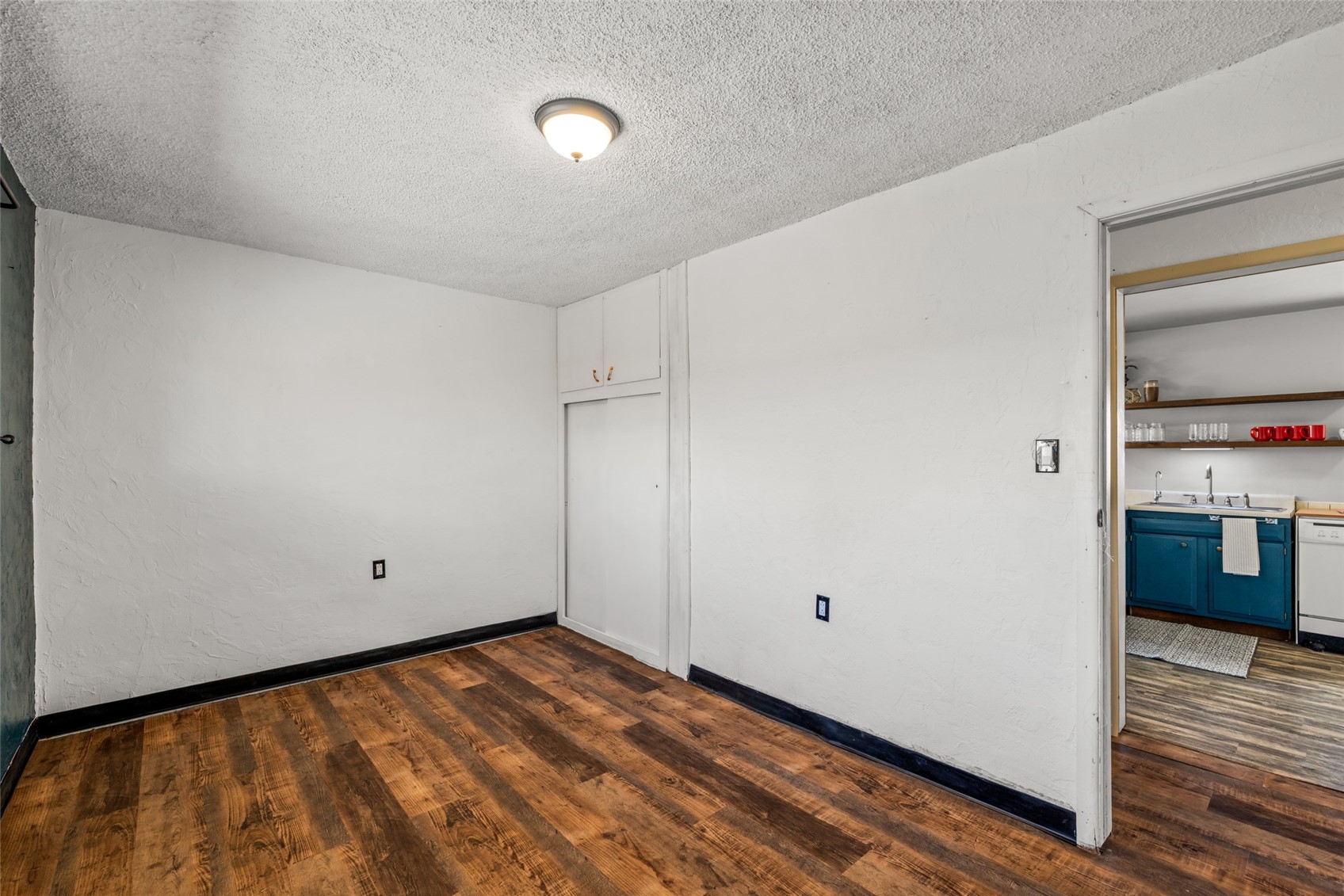 730 W Jefferson AVENUE