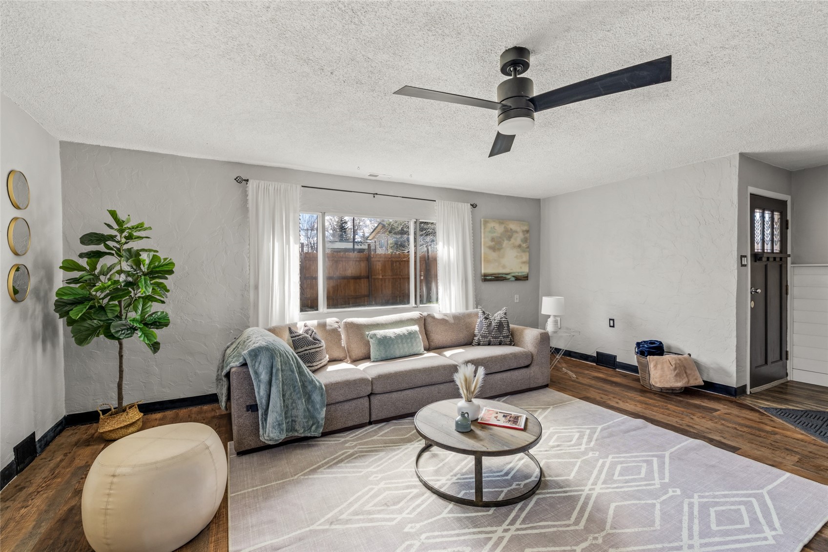 730 W Jefferson AVENUE