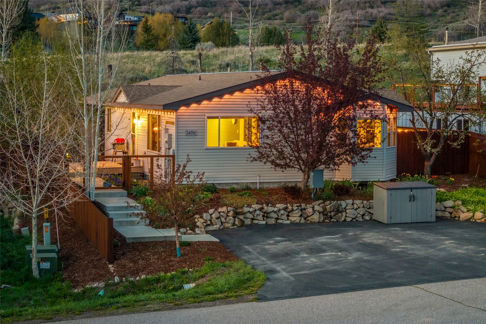 1496 Conestoga CIRCLE