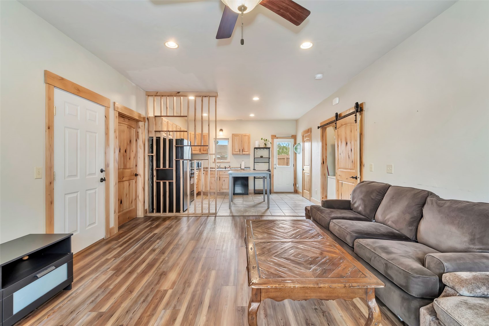 182 S 6th STREET -